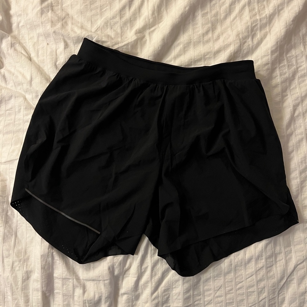 NWT Lululemon Fast and Free 6” Short (lined)